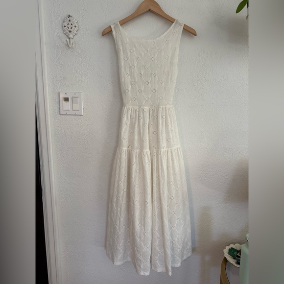Zara Dresses & Skirts - ZARA White Eyelet Cotton Midi Dress Open Back Tiered Drop Waist Size M Rare